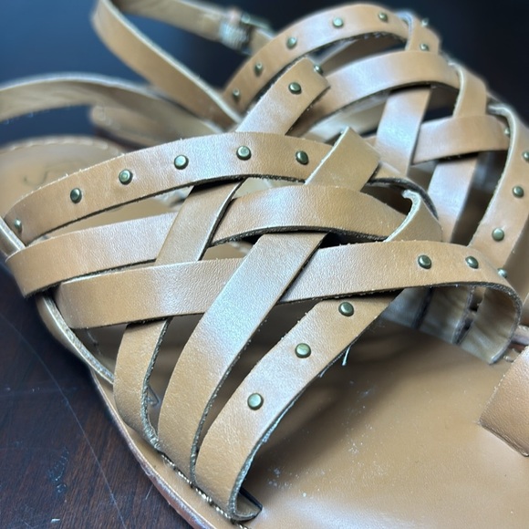 Franco Sarto Crisscross Leather Strappy Studded Flats Sandals Women size 6 - Picture 5 of 16